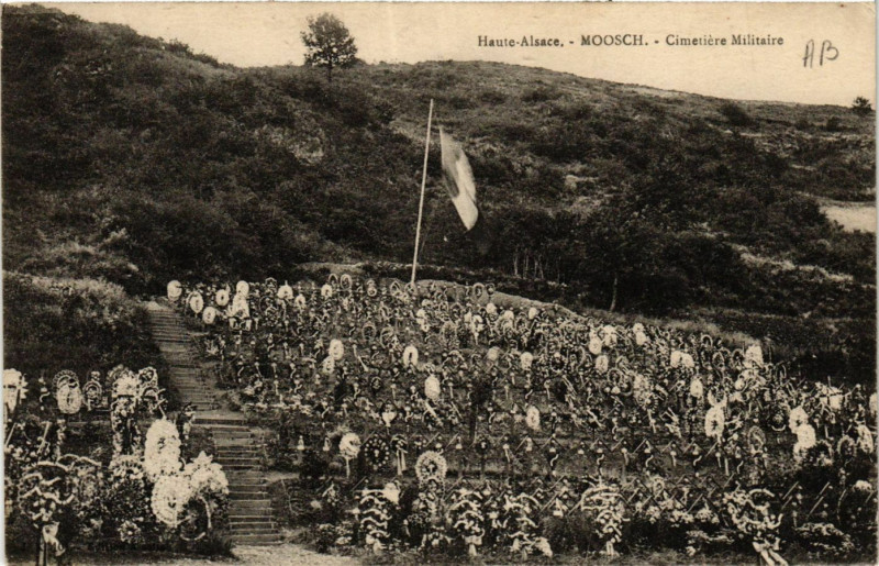 Carte postale ancienne Haute-Alsace - Moosch - Cimetiere Militaire à Moosch