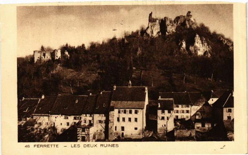 Carte postale ancienne Ferrette - Les Deux Ruines à Ferrette