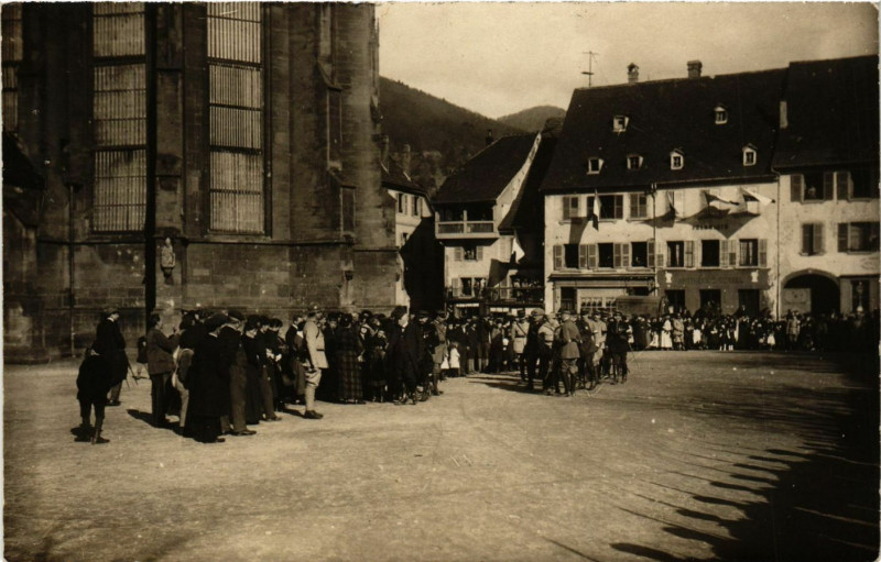 Carte postale ancienne Carte photo Thann - 1918 à Thann