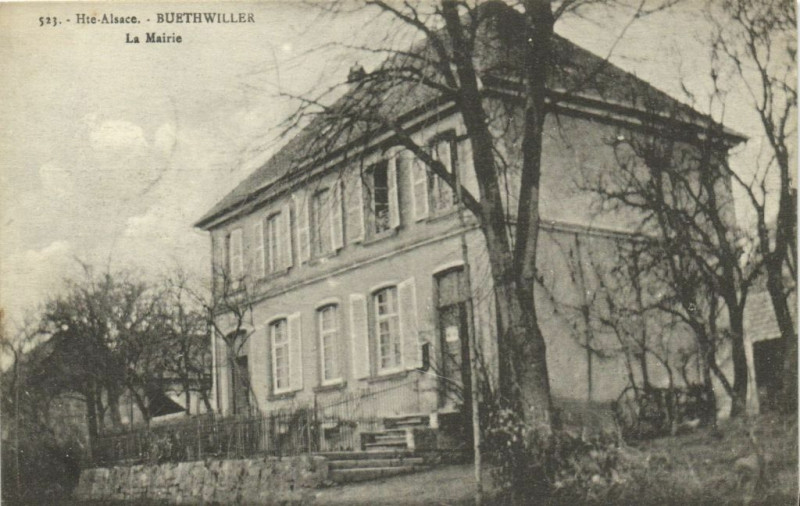 Carte postale ancienne Hte-Alsace - Buethwiller La Mairie à Buethwiller