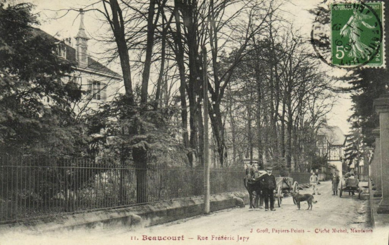 Carte postale ancienne Beaucourt - Rue Frederic Japy
