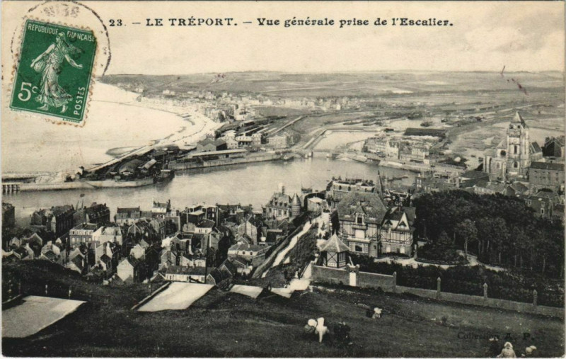 Carte postale ancienne Le Treport Vue Generale prise