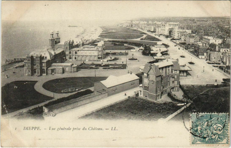 Carte postale ancienne Dieppe Vue Generale prise du Chateau à Dieppe