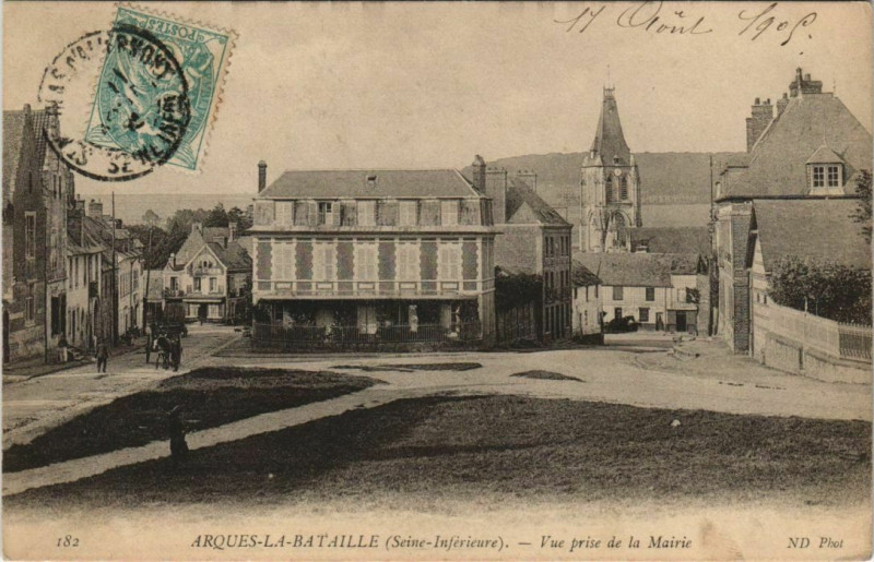 Carte postale ancienne Arques-la-Bataille Vue prise de la Mairie