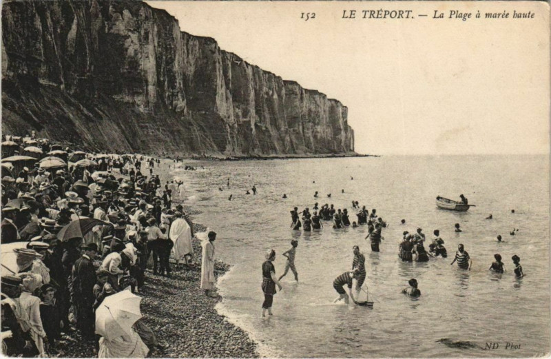 Carte postale ancienne Le Treport La Plage a marée basse