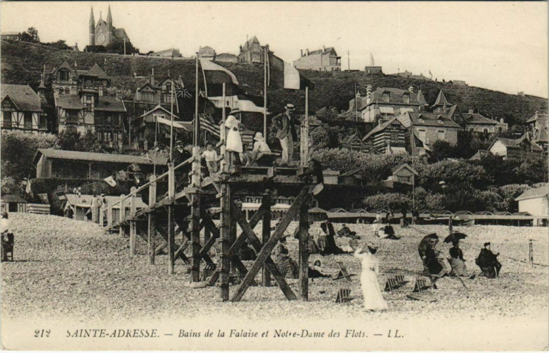 Carte postale ancienne Sainte-Adresse - Bains de la Falaise et Notre Dame des Flots à Sainte-Adresse