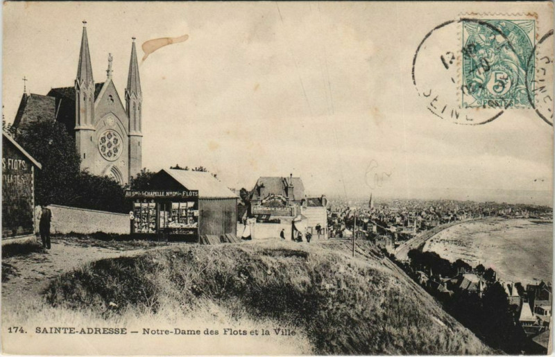 Carte postale ancienne Sainte-Adresse - Notre Dame des Flots et la Ville à Sainte-Adresse