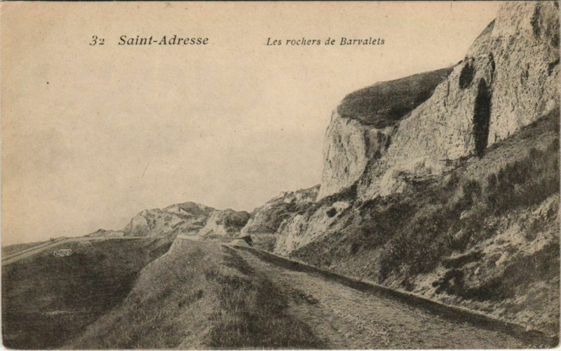 Carte postale ancienne Saint-Adresse - Les rochers de Barvalets