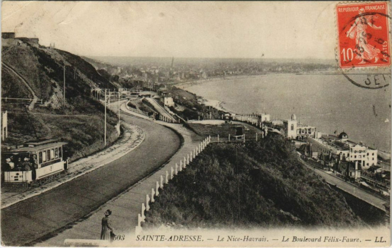 Carte postale ancienne Sainte-Adresse - Le Nice-Havrais - Le Boulevard Felix Faure à Sainte-Adresse