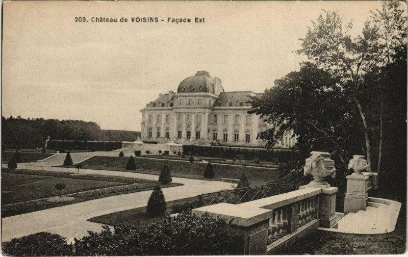 Carte postale ancienne Chateu de Voisins - Facade Est à Eu