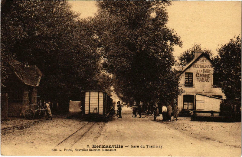 Carte postale ancienne Hermanville La Gare Tram Vapeur à Hermanville