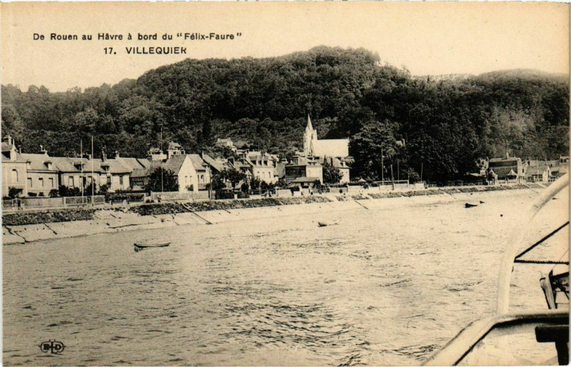 Carte postale ancienne De Rouen au Havre a bord du Felix-Faure - Villequier à Rouen