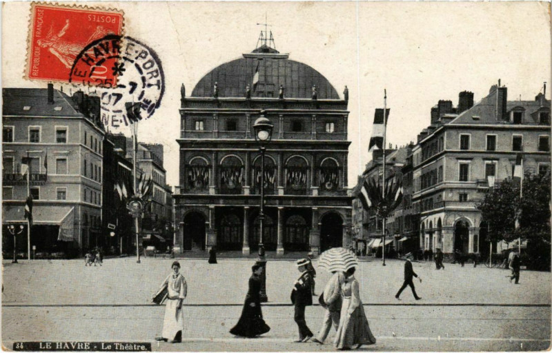 Carte postale ancienne Le Havre - Le Theatre au Havre