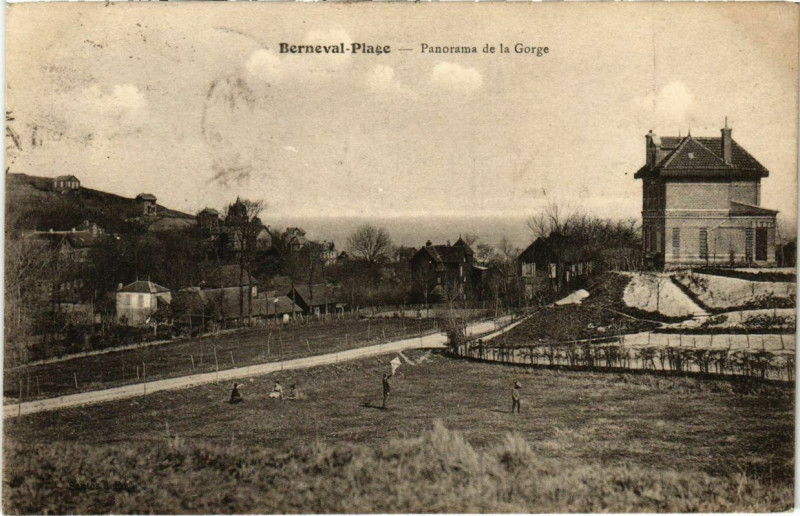 Carte postale ancienne Berneval-Plage - Panorama de la Gorge