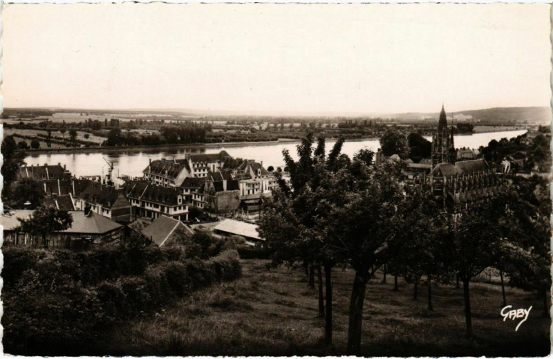 Carte postale ancienne Caudebec-en-Caux - Vue générale