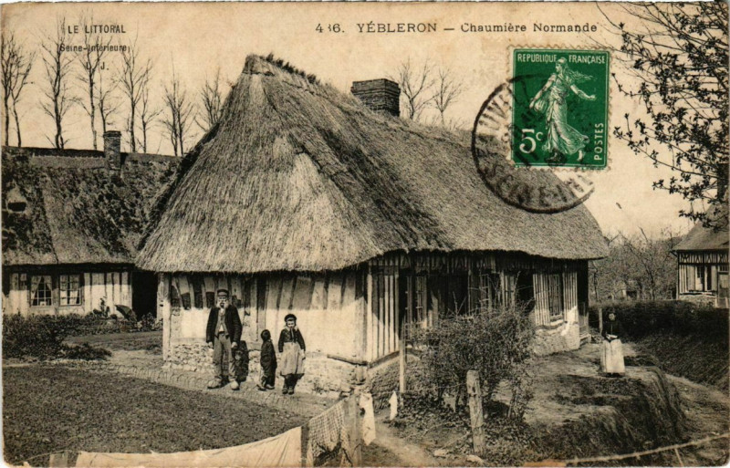 Carte postale ancienne Yebleron - Chaumiere Normande à Yébleron