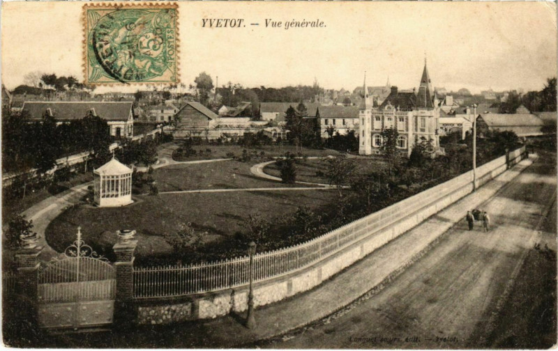 Carte postale ancienne Yvetot - Vue générale à Yvetot
