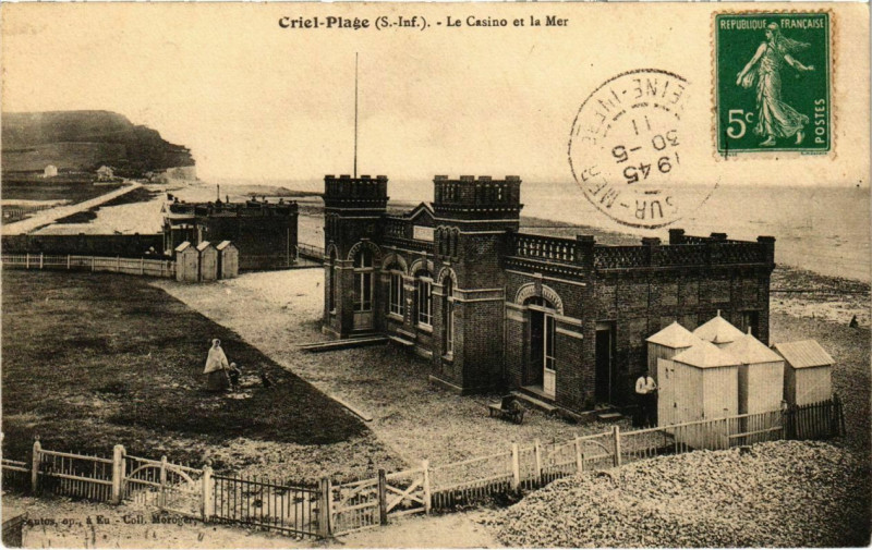 Carte postale ancienne Criel-Plage - Le Casino et la Mer