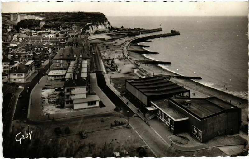 Carte postale ancienne Saint-Valery-en-Caux - Vue générale à Saint-Valery-en-Caux