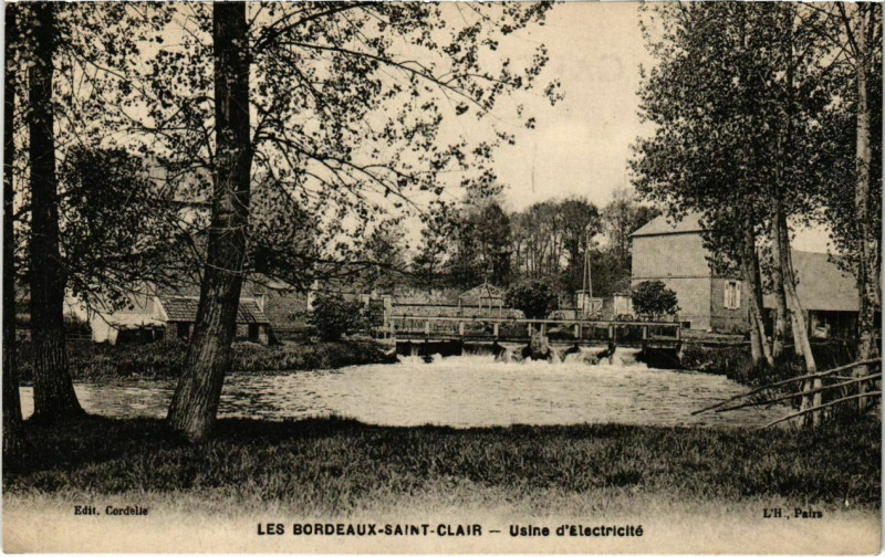 Carte postale ancienne Les Bourdeaux-Saint-Clair - Usine d'electicite