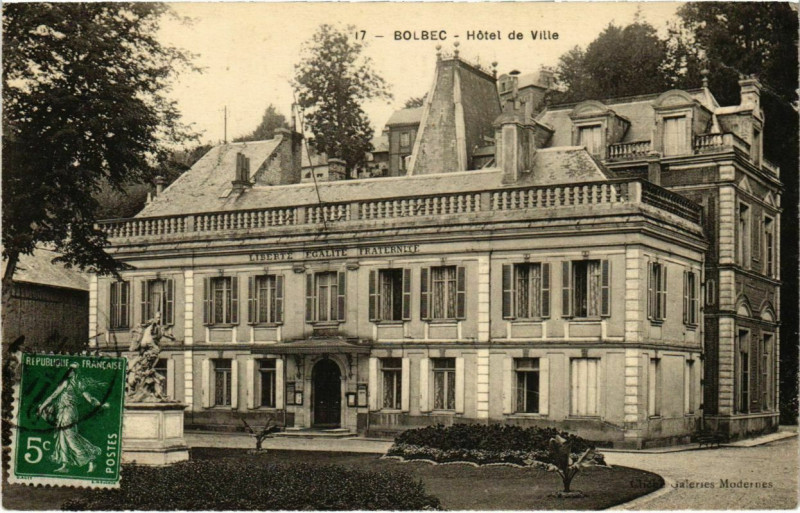 Carte postale ancienne Bolbec - Hotel de Ville à Bolbec