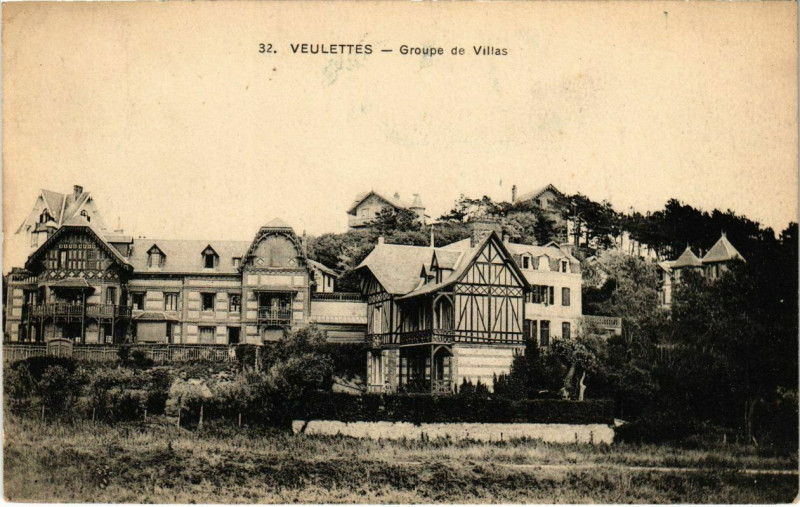 Carte postale ancienne Veulettes - Groupe de Villas à Eu