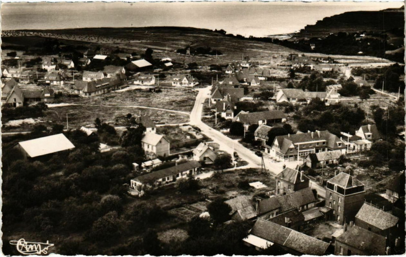 Carte postale ancienne Berneval-sur-Mer - Vue aerienne