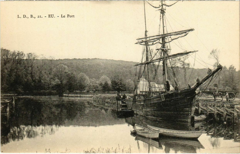 Carte postale ancienne Eu - Le Port à Eu