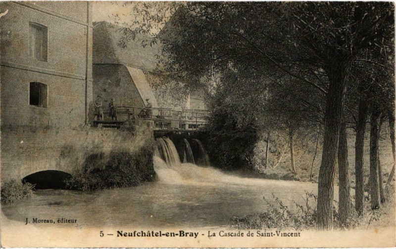 Carte postale ancienne Nefchatel-en-Bray La Cascade de Saint-Vincent