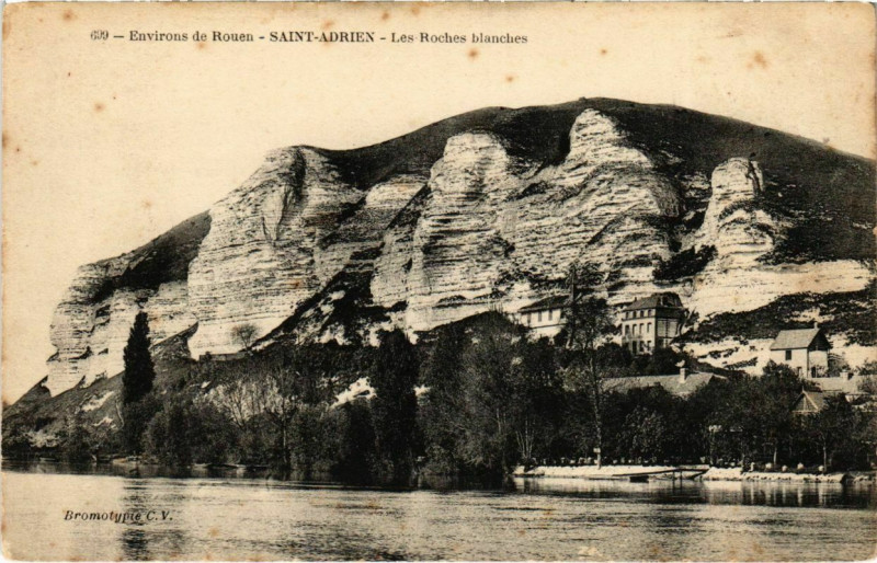 Carte postale ancienne Env. de Rouen - Saint-Adrien - Les Roches blanches à Rouen