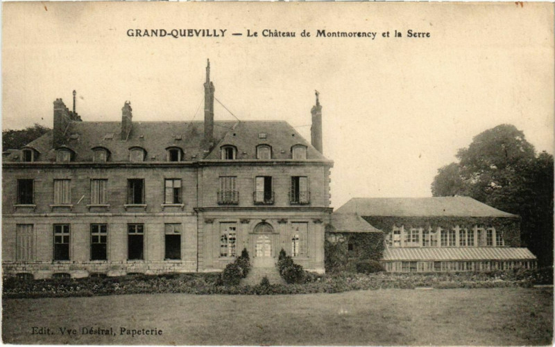 Carte postale ancienne Grand-Quevilly - Le Chateau de Montmorency et la Serre