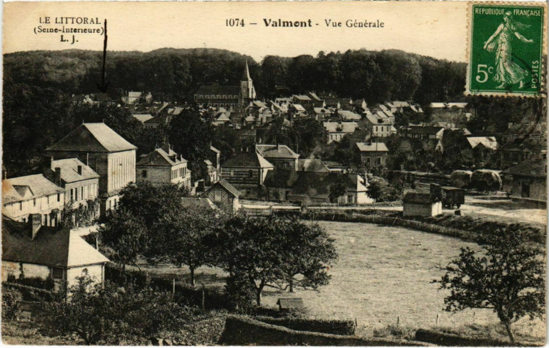 Carte postale ancienne Valmont Vue generale à Valmont