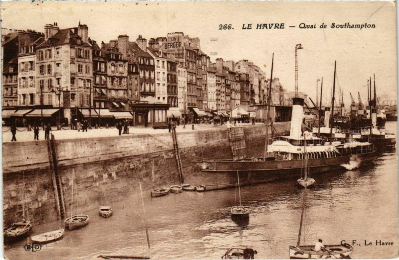Carte postale ancienne Le Havre Quai de Southampton au Havre