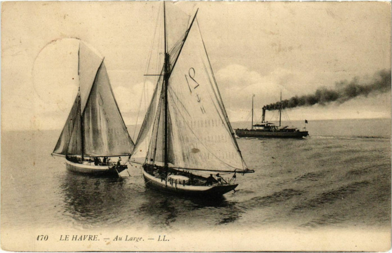 Carte postale ancienne Le Havre Au Large au Havre