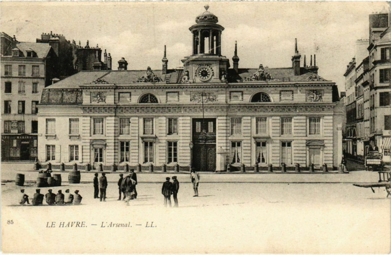 Carte postale ancienne Le Havre L'Arsenal au Havre
