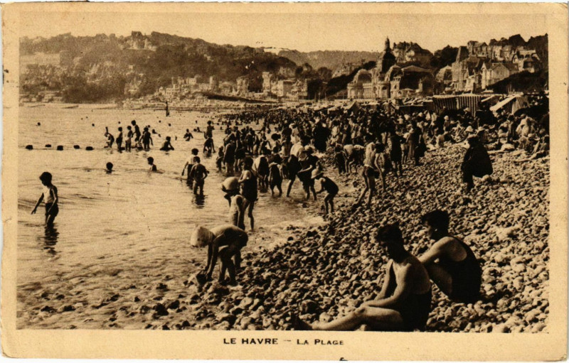 Carte postale ancienne Le Havre La Plage au Havre