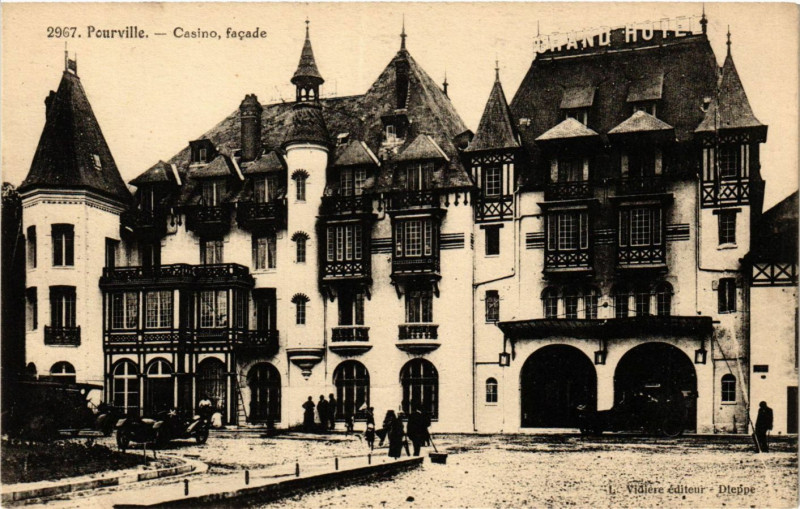 Carte postale ancienne Pourville Casino facade