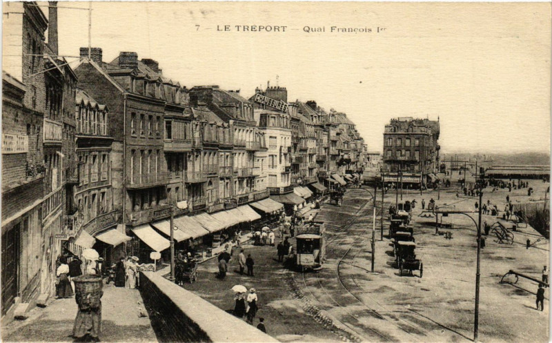 Carte postale ancienne Le Treport Quai Francois Ier
