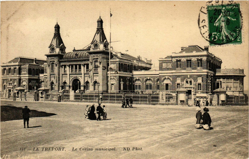 Carte postale ancienne Le Treport Le Casino Municipal