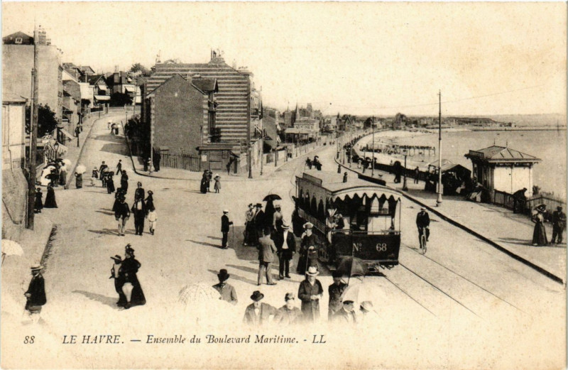 Carte postale ancienne Le Havre Ensemble du Boulevard Maritime au Havre
