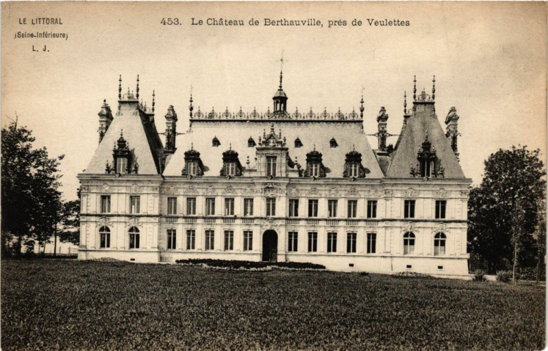 Carte postale ancienne Le Château de Berthauville à Paluel