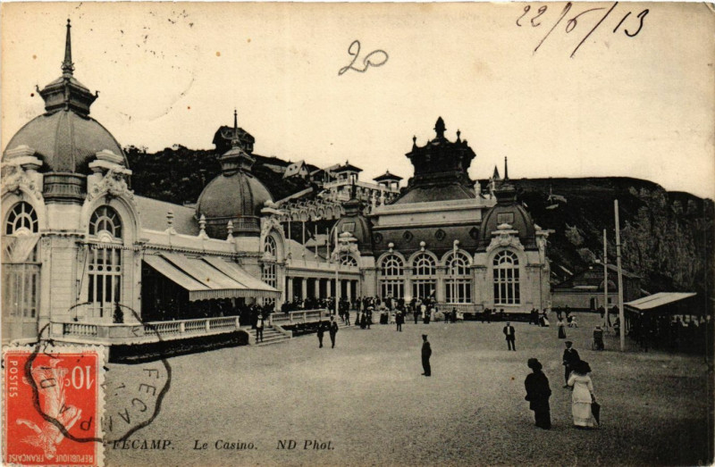 Carte postale ancienne Fecamp Le Casino à Fécamp