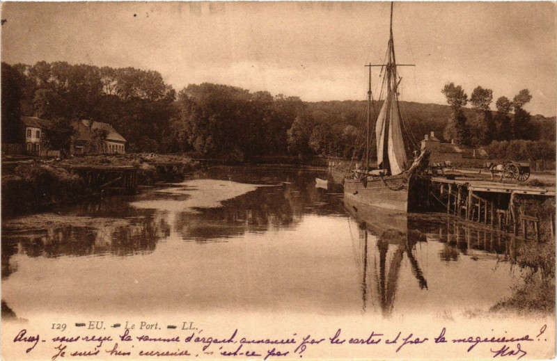 Carte postale ancienne Eu Le Port à Eu