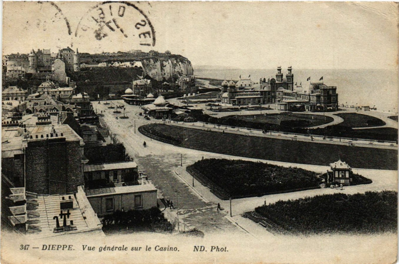 Carte postale ancienne Dieppe Vue générale sur le Casino à Dieppe