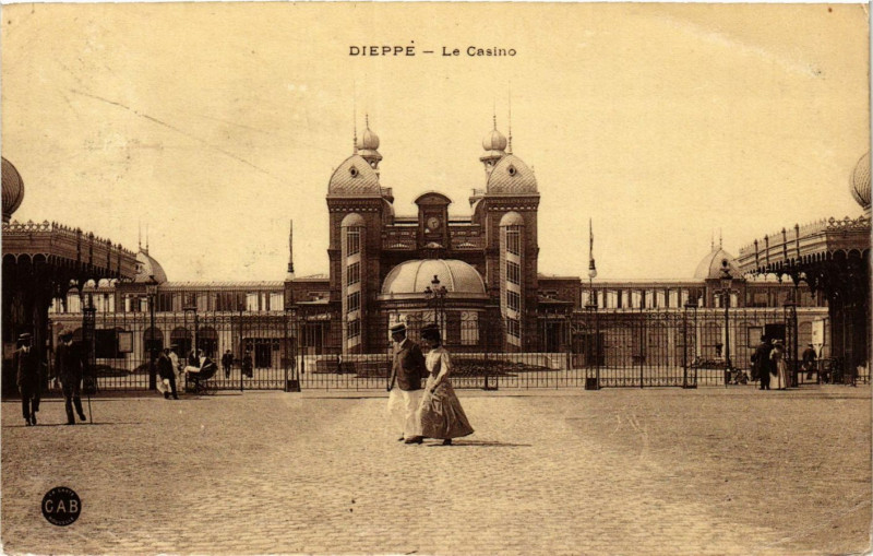 Carte postale ancienne Dieppe Le Casino à Dieppe