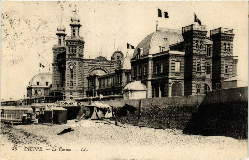 Carte postale ancienne Dieppe Le Casino à Dieppe