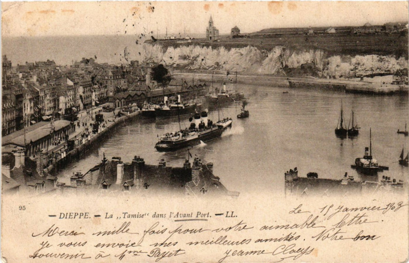 Carte postale ancienne Dieppe La â€žTamiseâ€� dans l'Avant Port à Dieppe