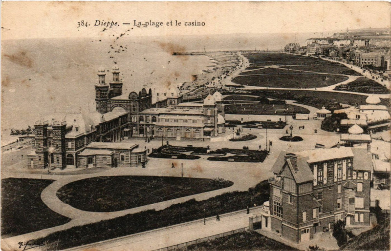 Carte postale ancienne Dieppe La plage et le Casino à Dieppe