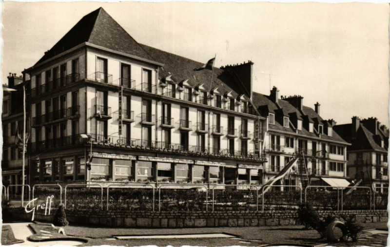 Carte postale ancienne Caudebec Hotel de la Marine