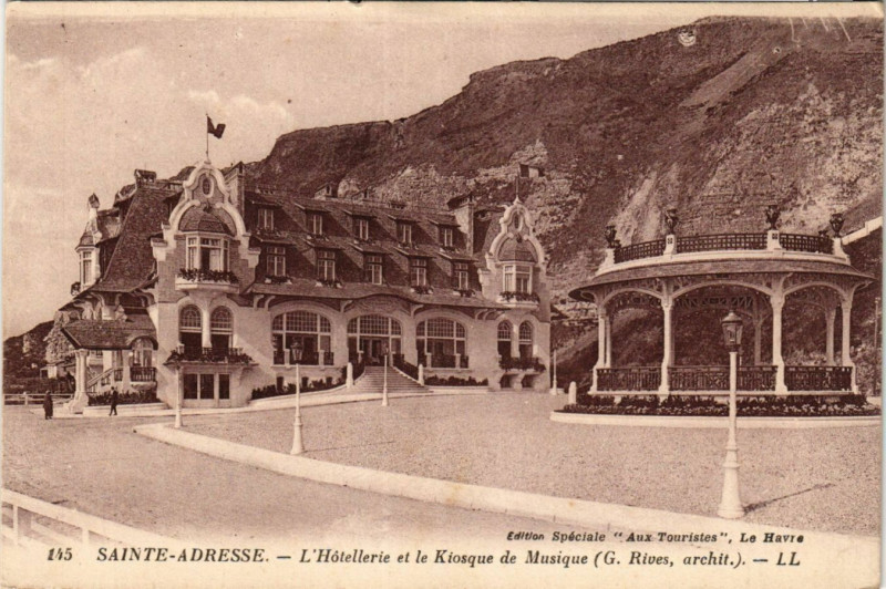 Carte postale ancienne Sainte-Adresse Hotellerie et le Kiosque de Musique à Sainte-Adresse